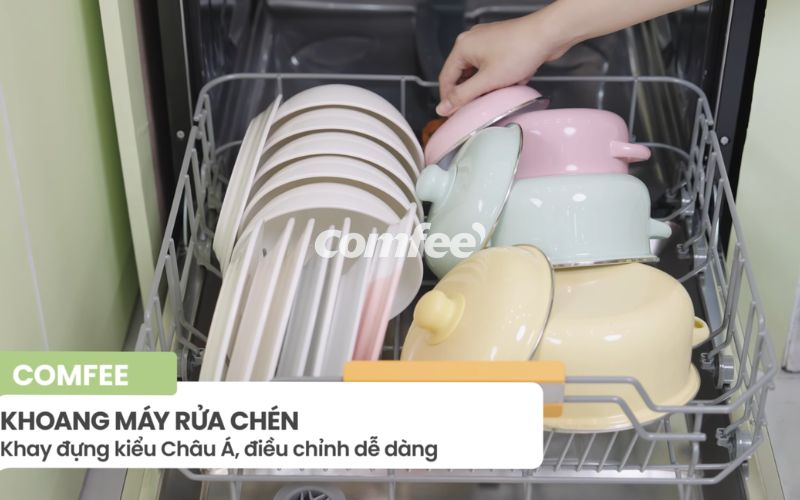 Sắp xếp bát đĩa khoa học, không nên chồng chất trong một lần rửa