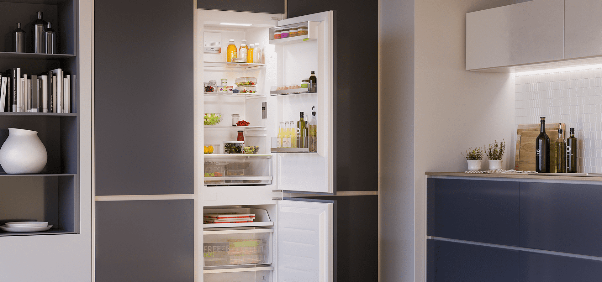 Встраиваемый холодильник Мидеа в интерьере кухни фото